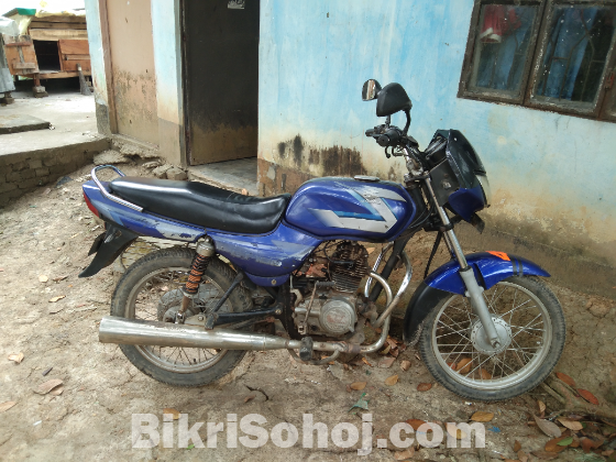 Bajaj ct100